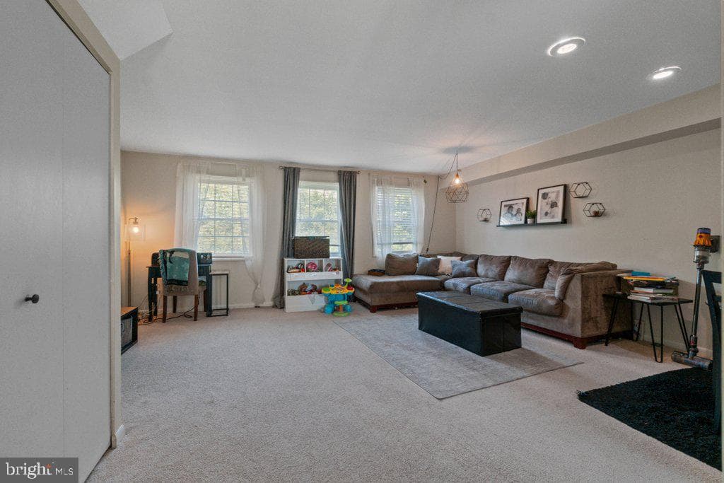 400 Benton Woods Lane photo 5