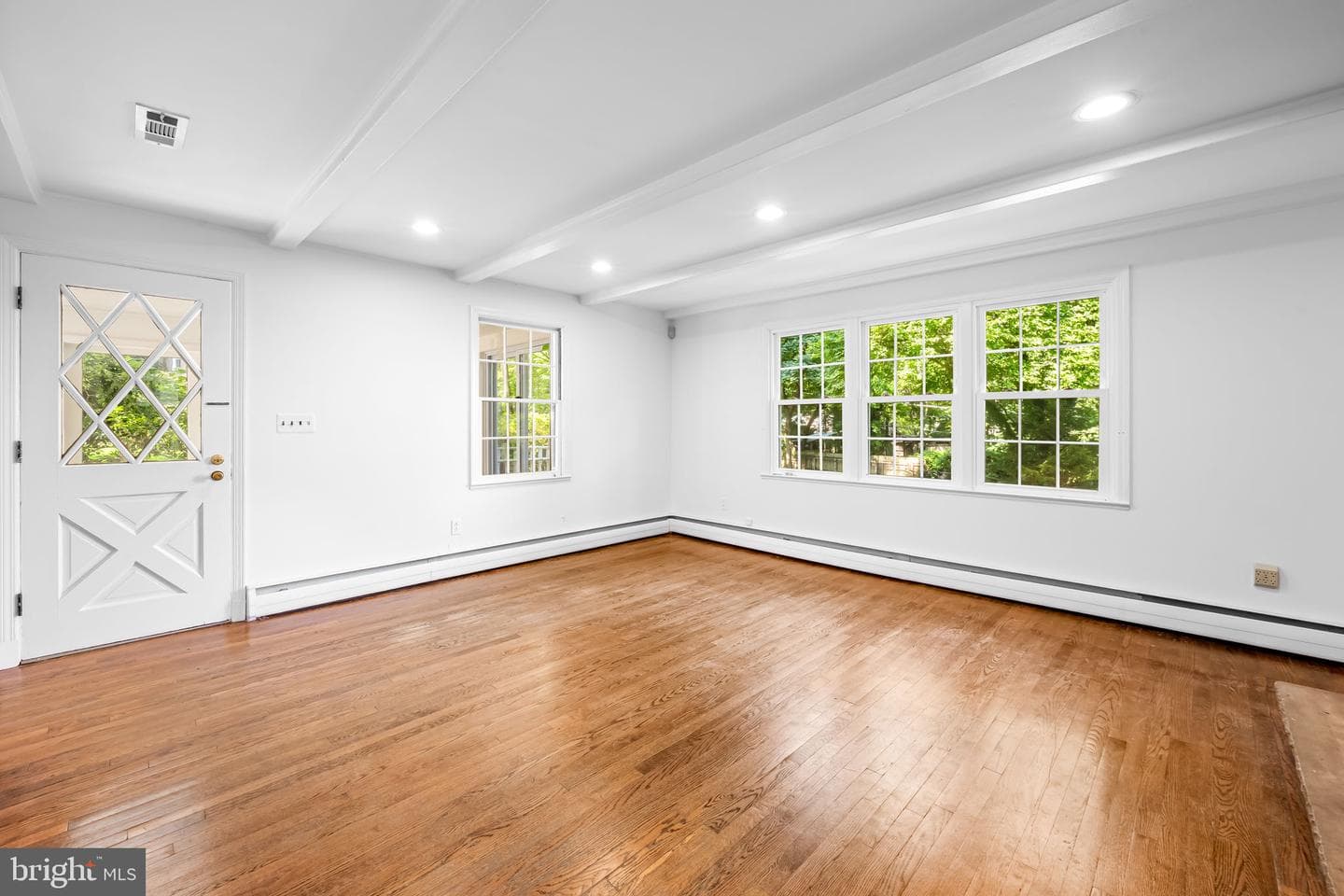900 Adana Road photo 33
