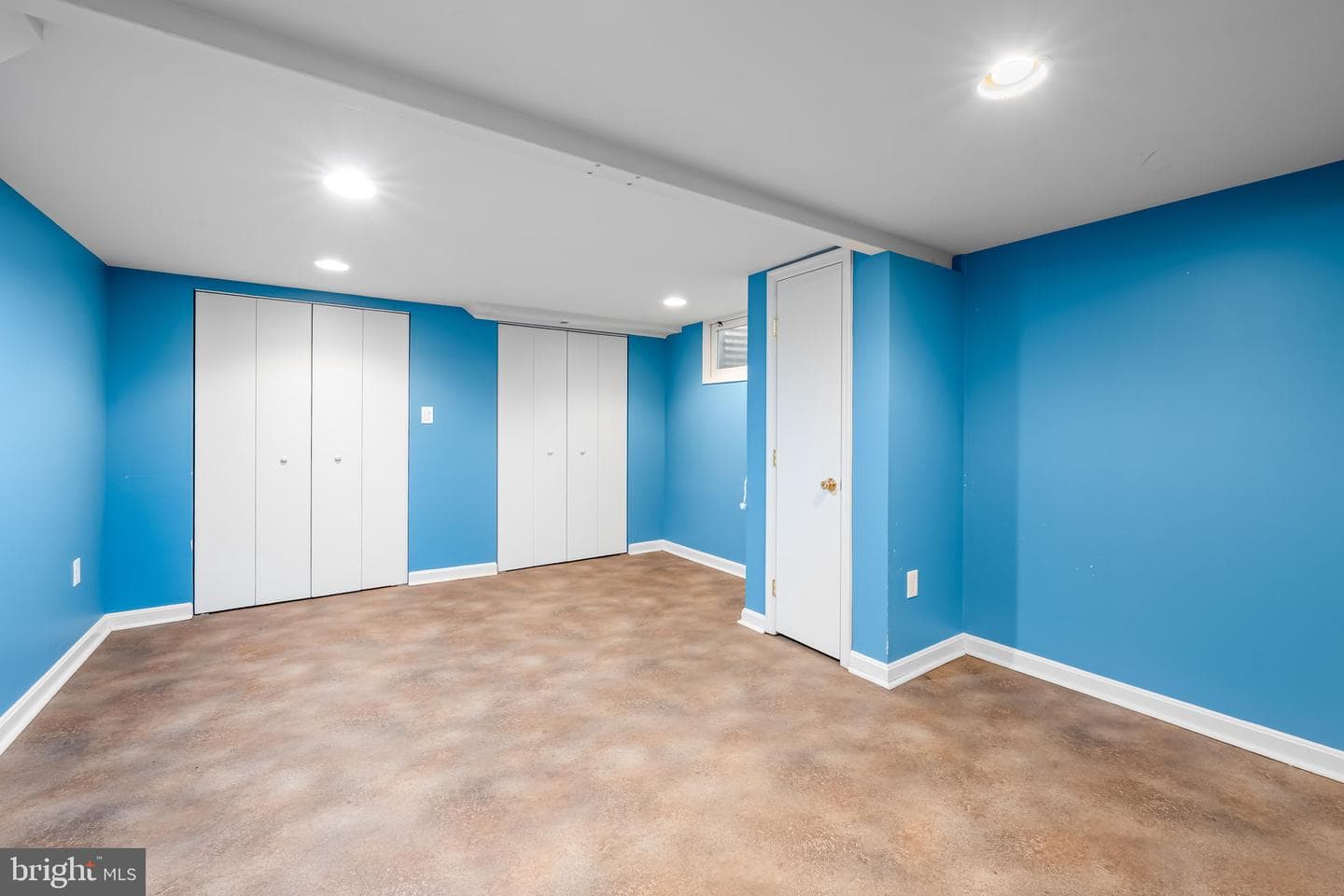 900 Adana Road photo 38