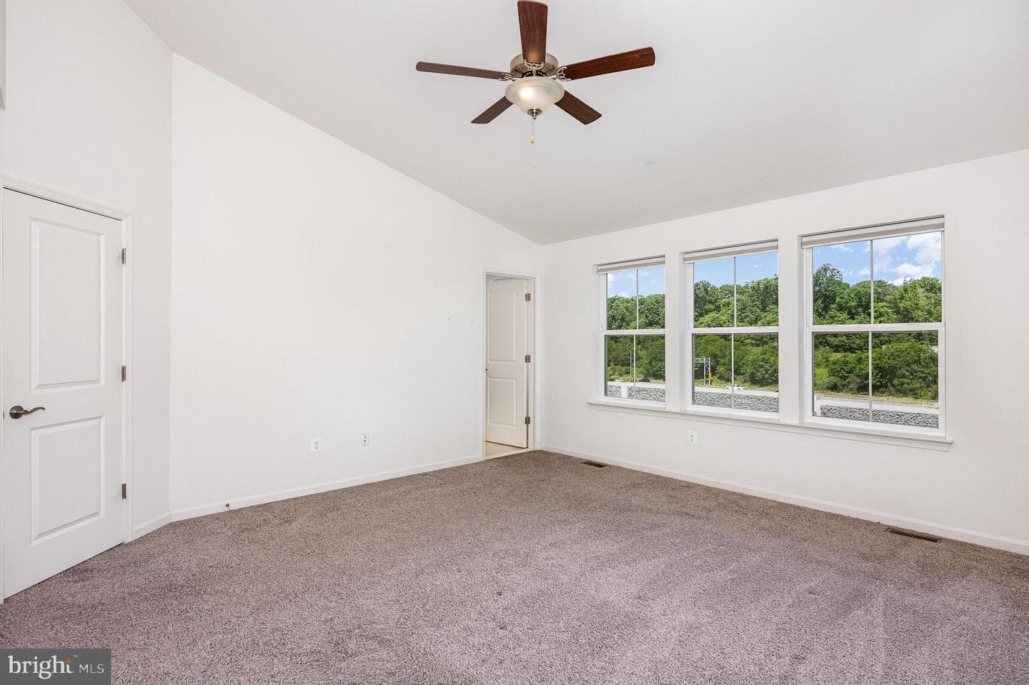 7241 Martin Farm Circle photo 18