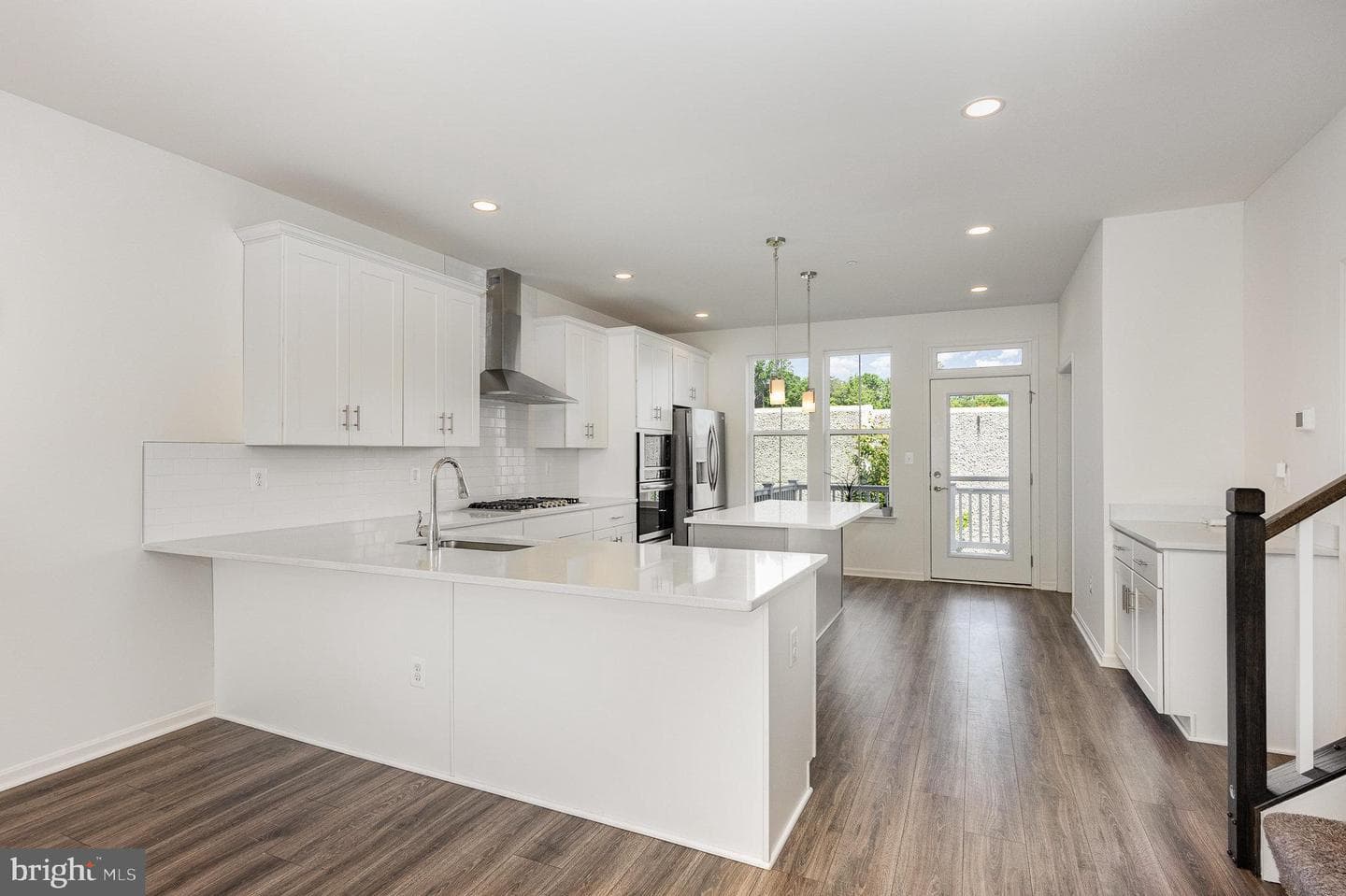 7241 Martin Farm Circle photo 7