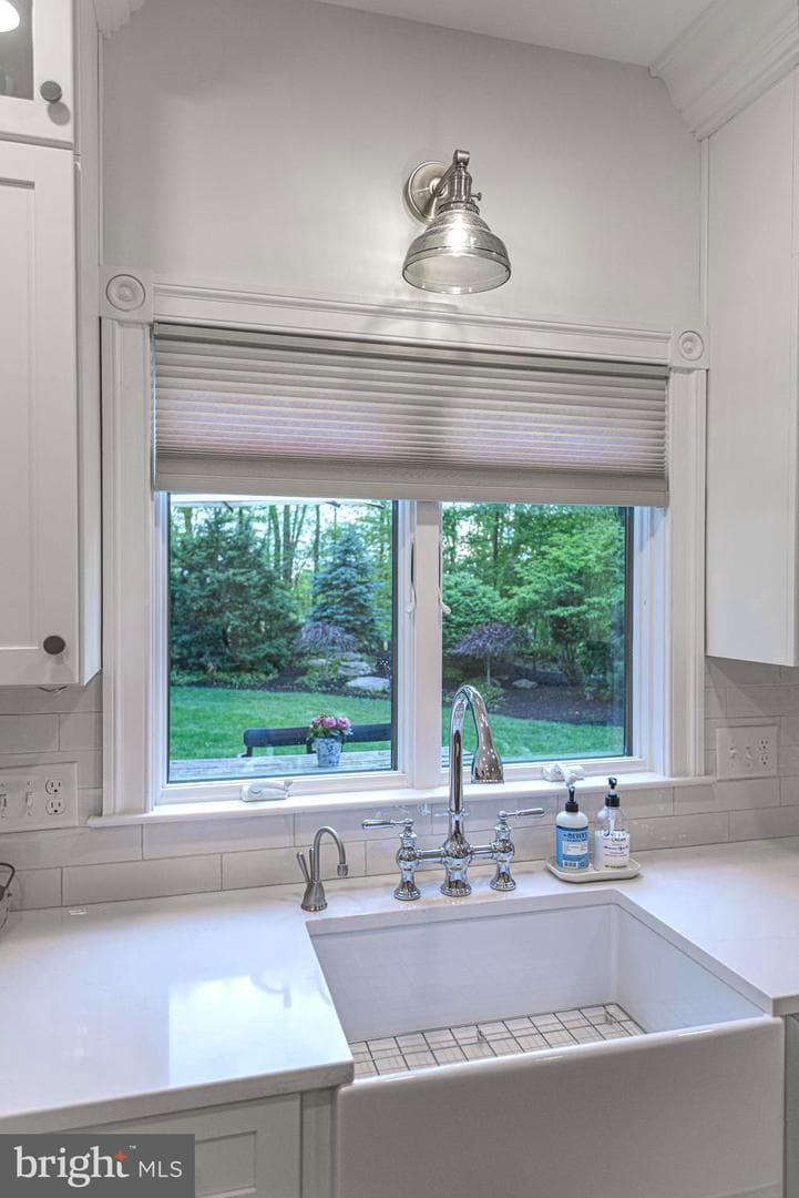 1709 Freeland Road photo 19