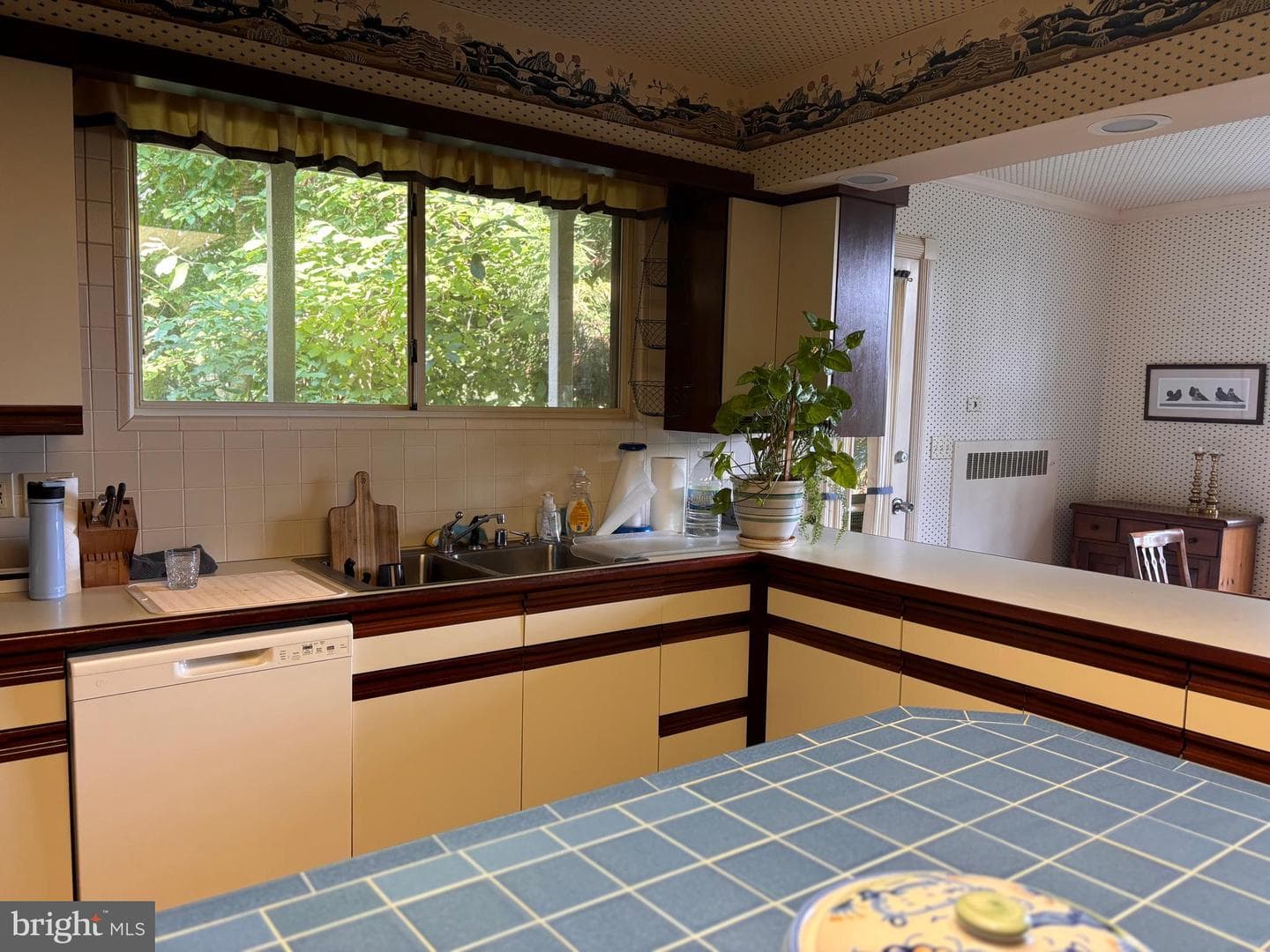 11203 Falls Road photo 8