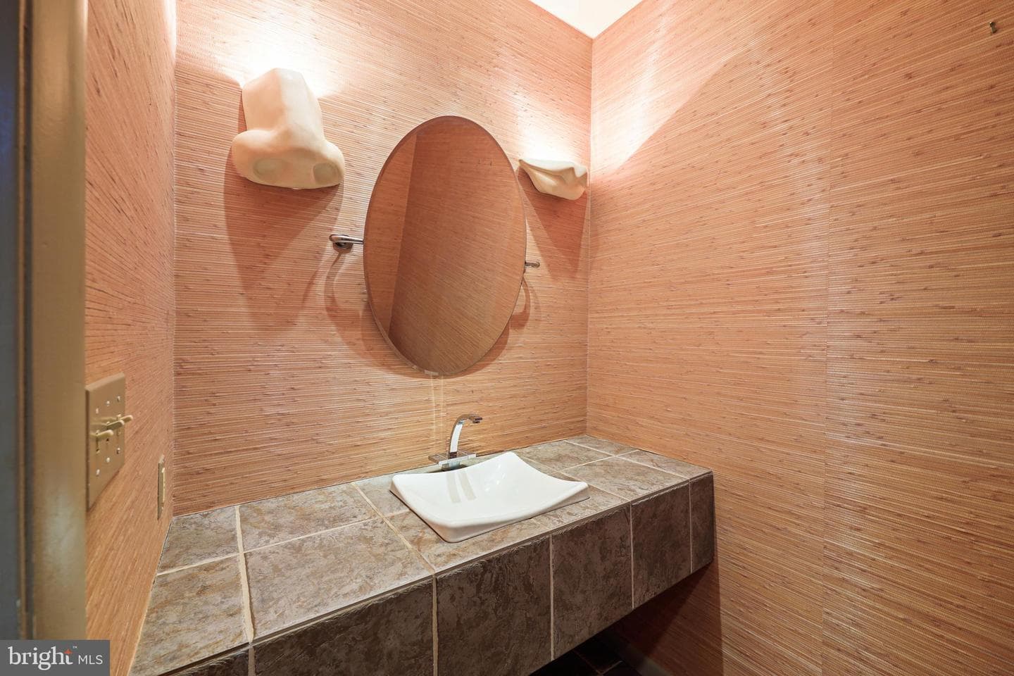 8 Regency #8 photo 16