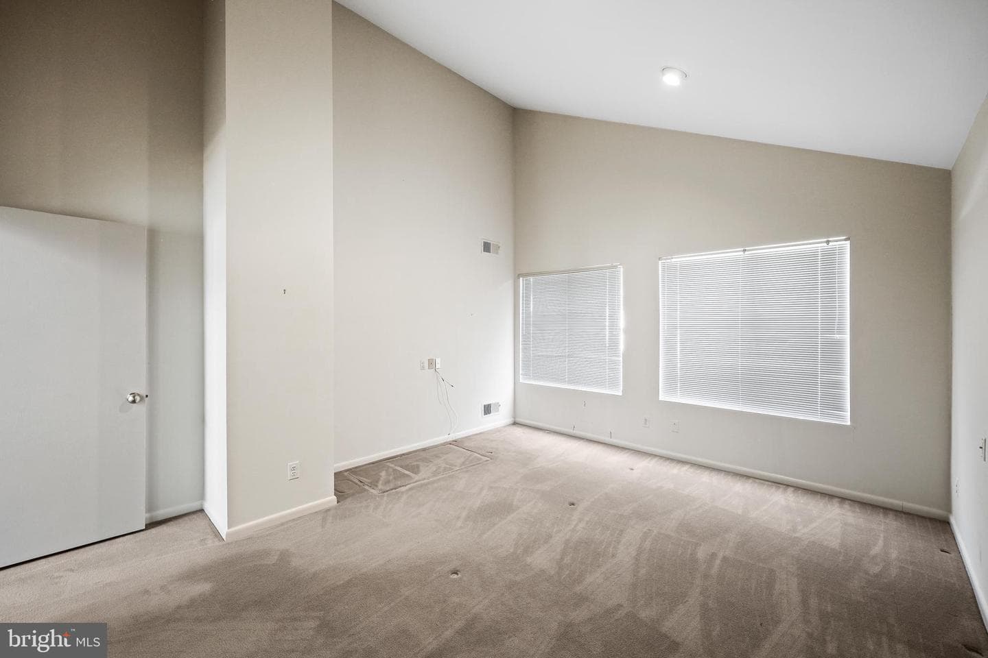 8 Regency #8 photo 22