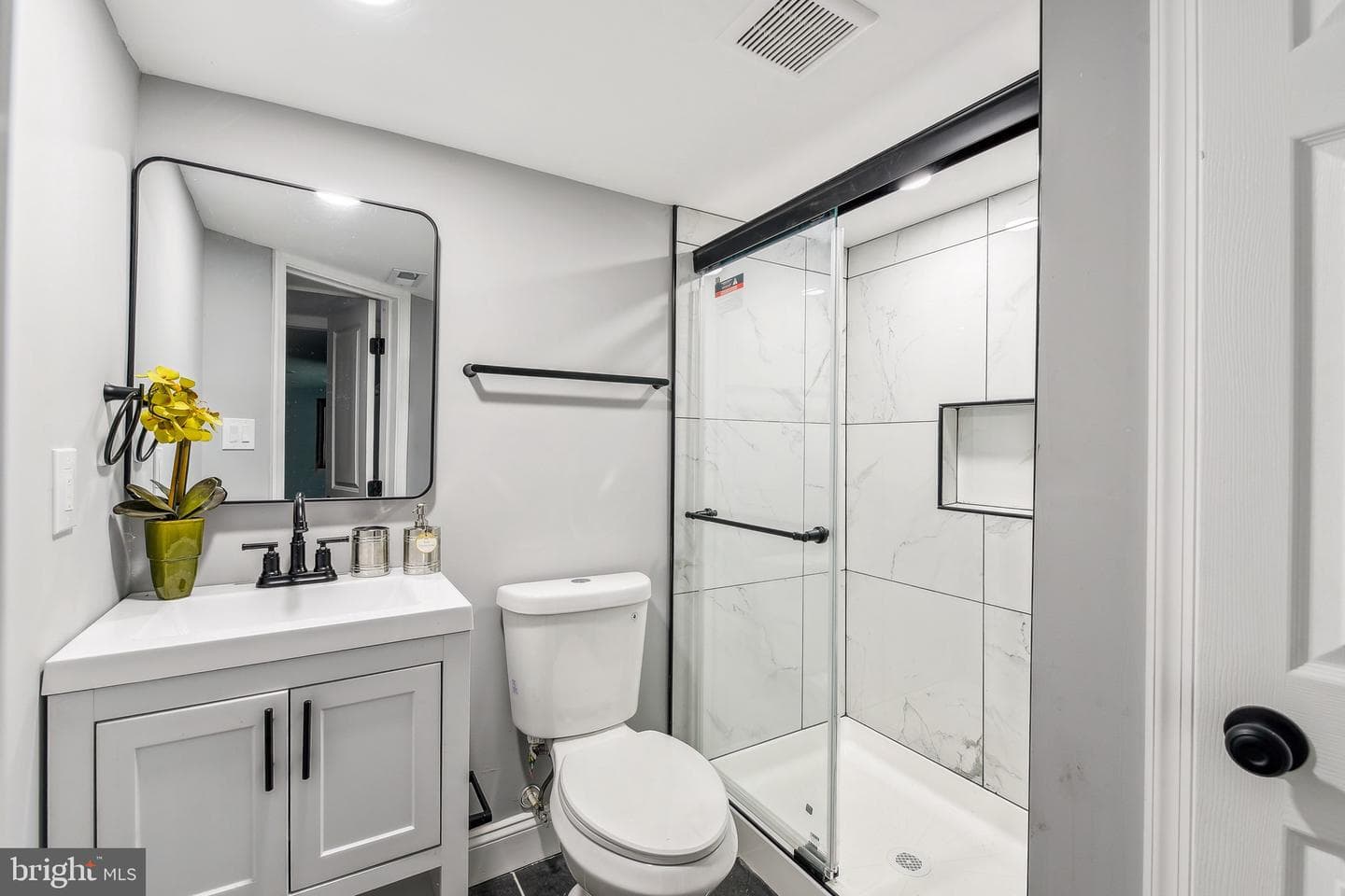 4232 Belmar Avenue photo 8
