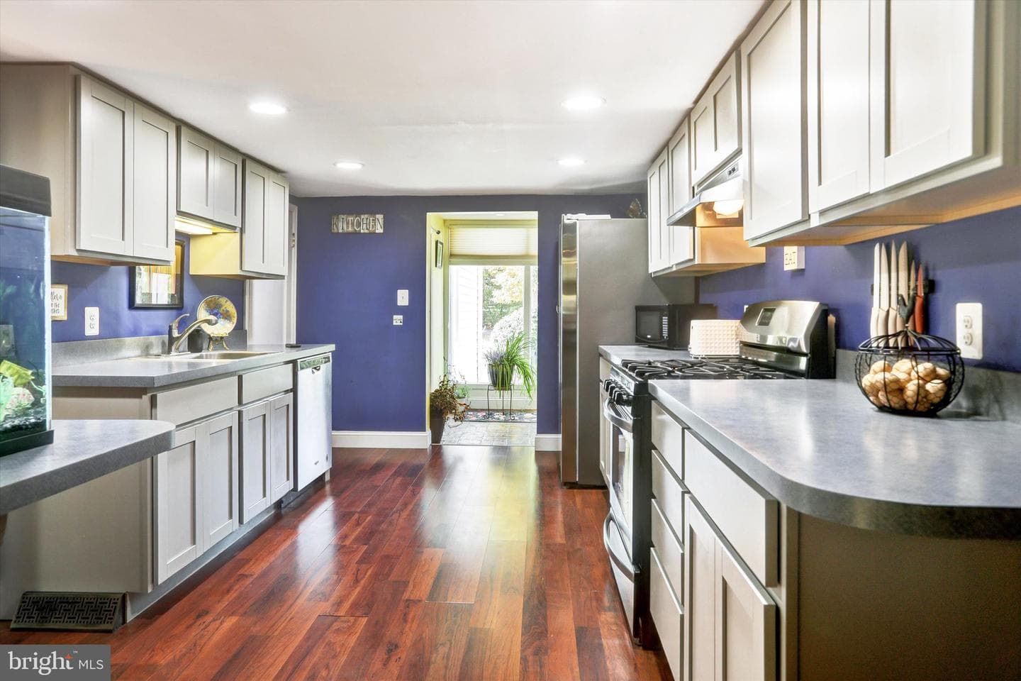 220 W Timonium Road photo 16