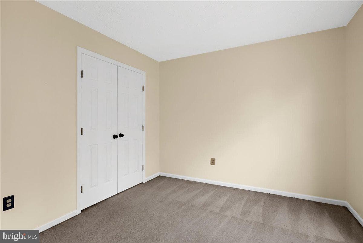 16 Briarleaf Court photo 28
