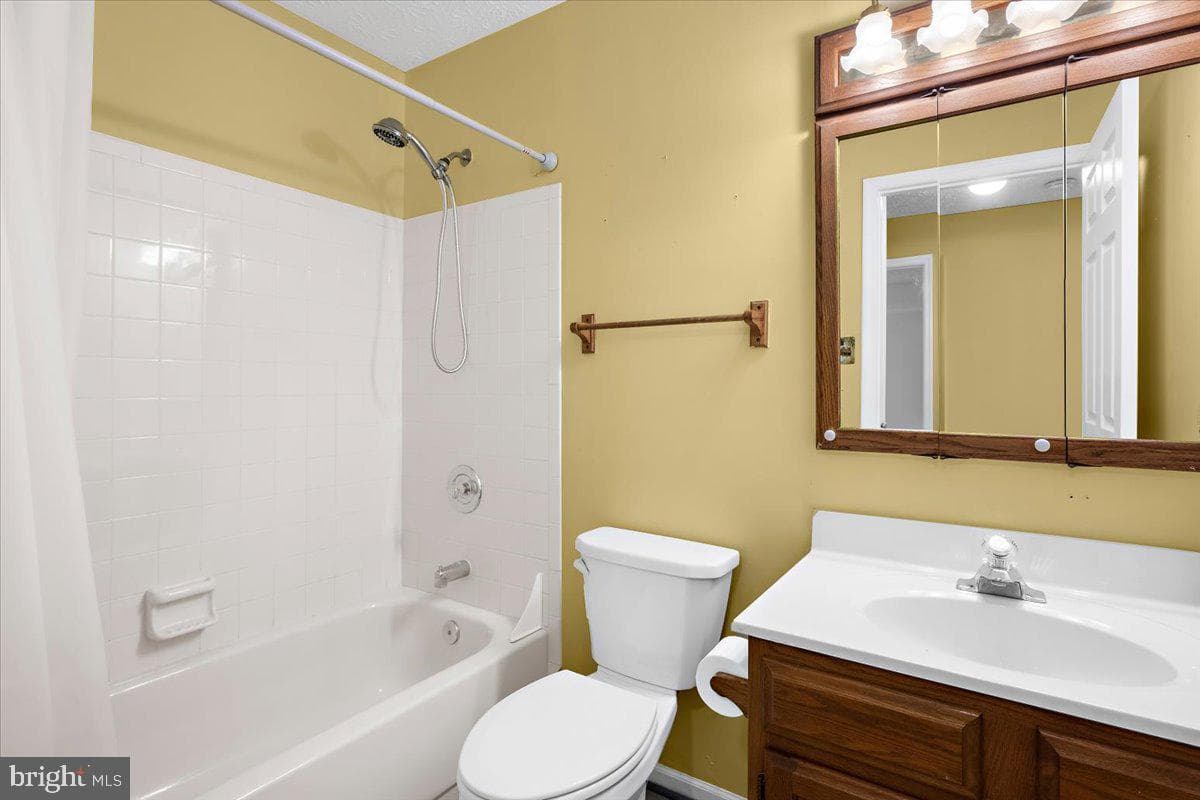 16 Briarleaf Court photo 32