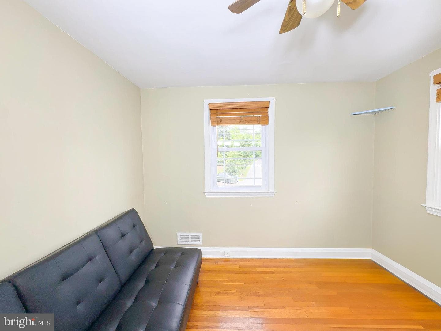 6621 Dogwood photo 14