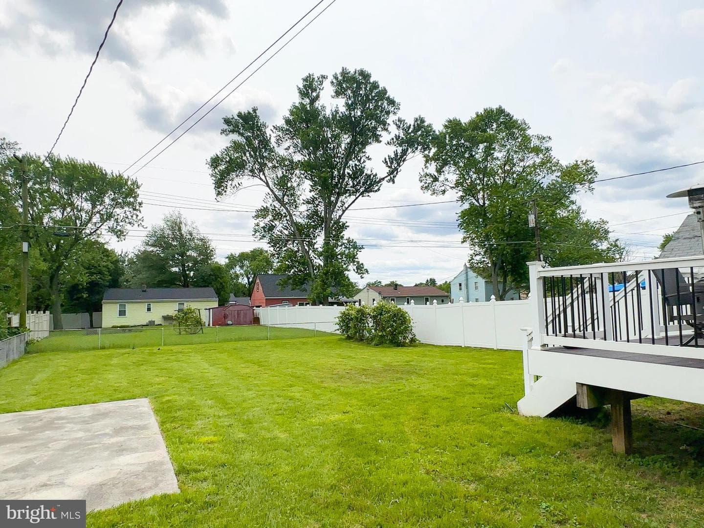 6621 Dogwood photo 23
