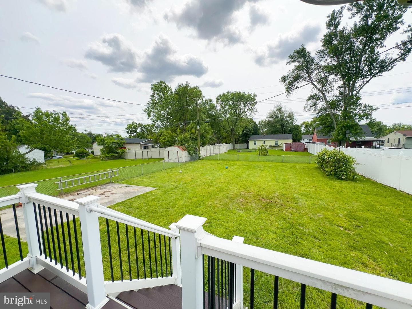6621 Dogwood photo 24