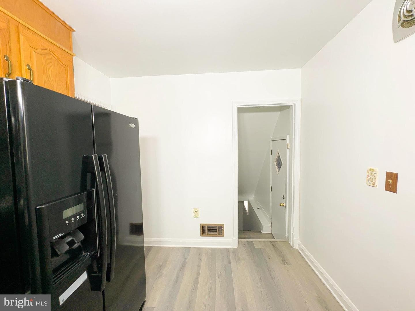 6621 Dogwood photo 4