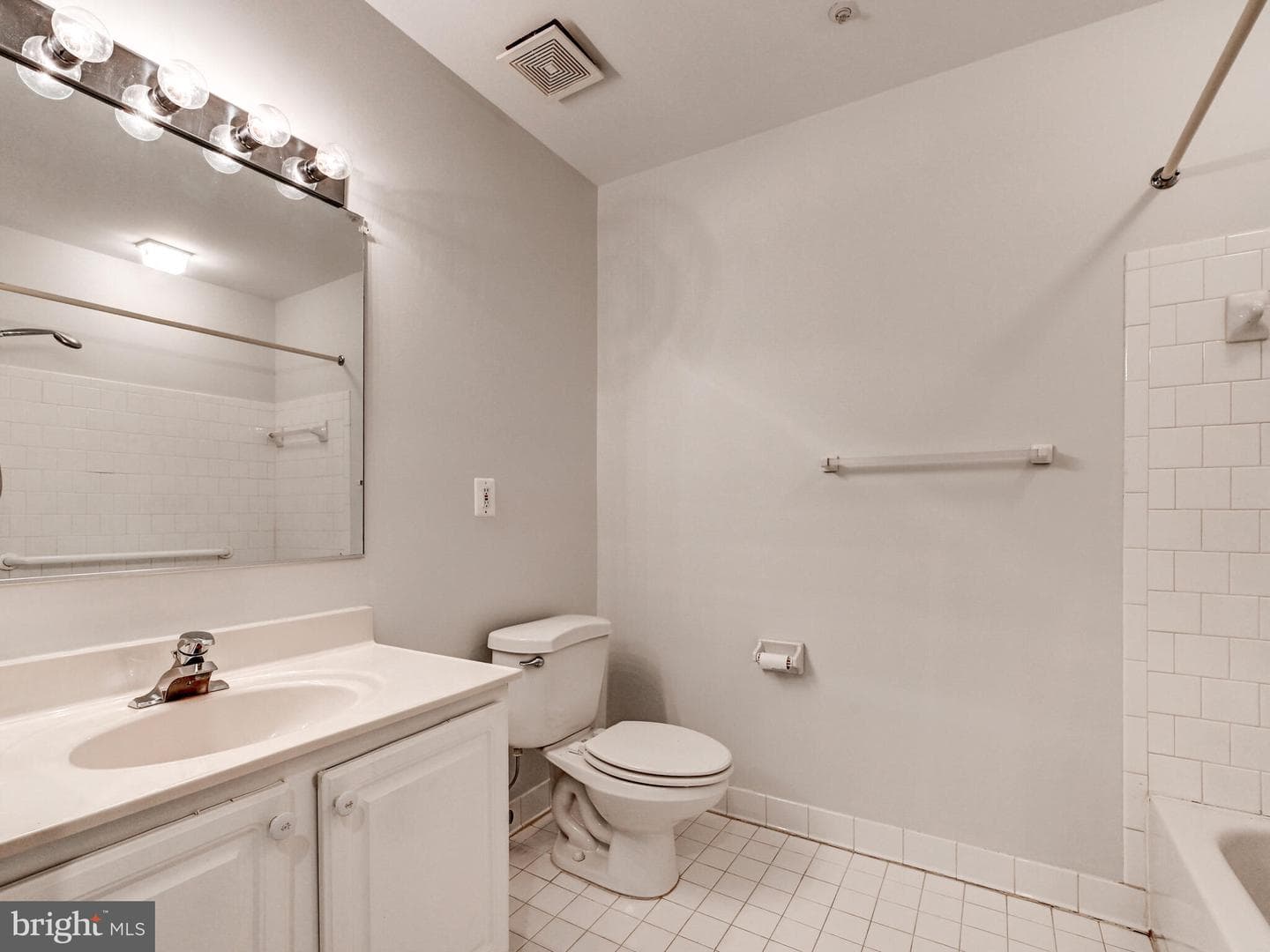 12111 Tullamore Court #101 photo 19