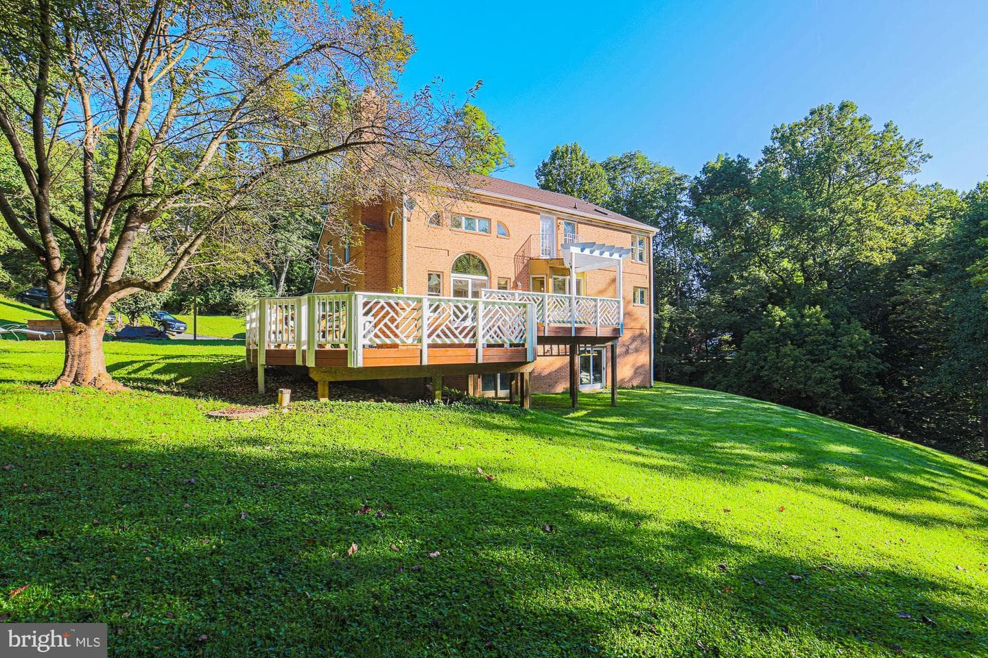 10034 Gunridge Circle photo 12