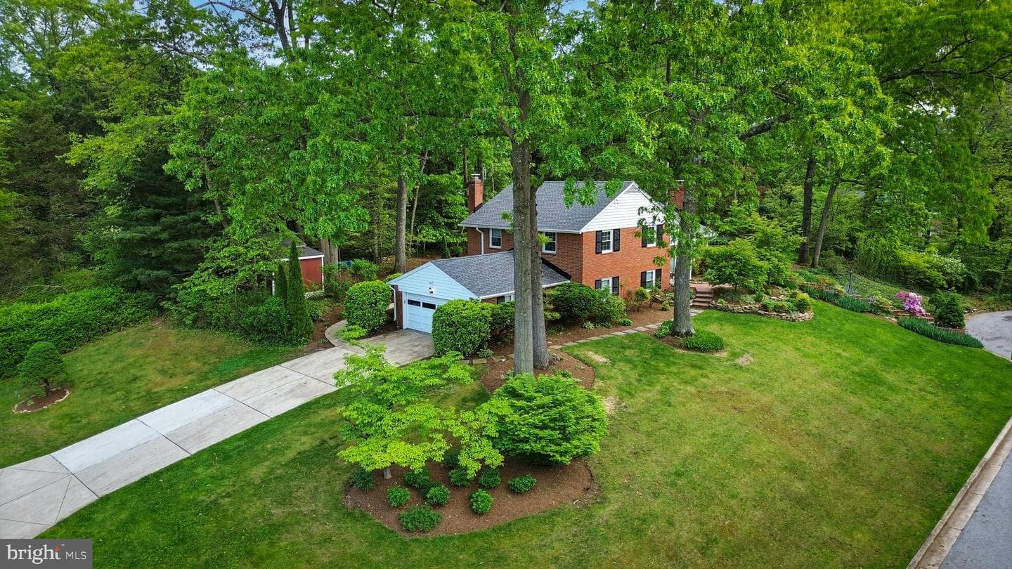 1703 Ridgely Garth photo 5