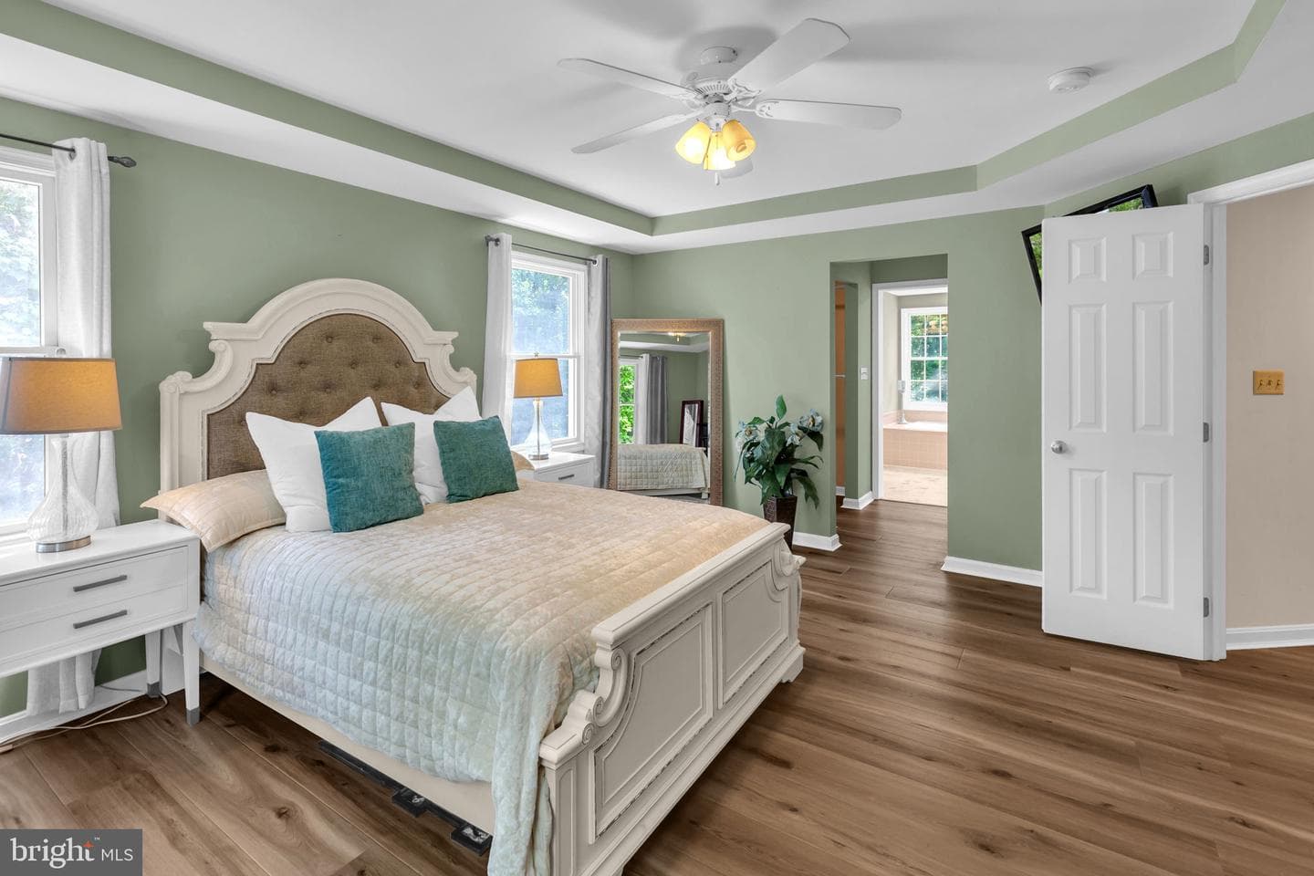 12031 Falls Road photo 19