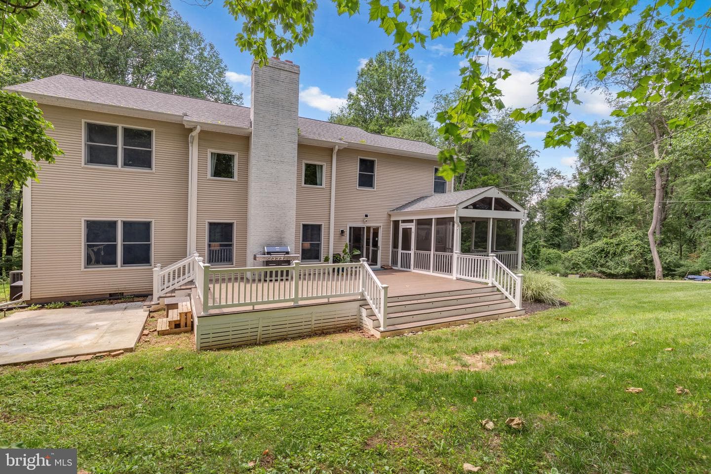 12031 Falls Road photo 41