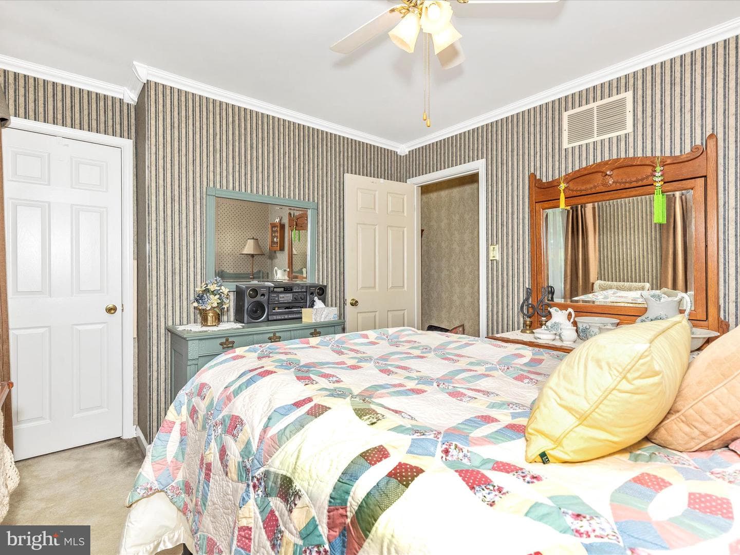 1111 Cummings Avenue photo 30