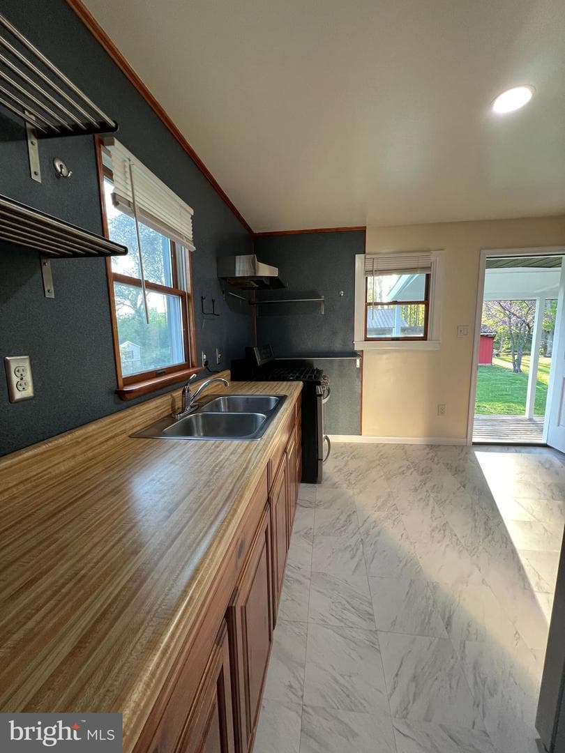 9 Opie Road photo 23