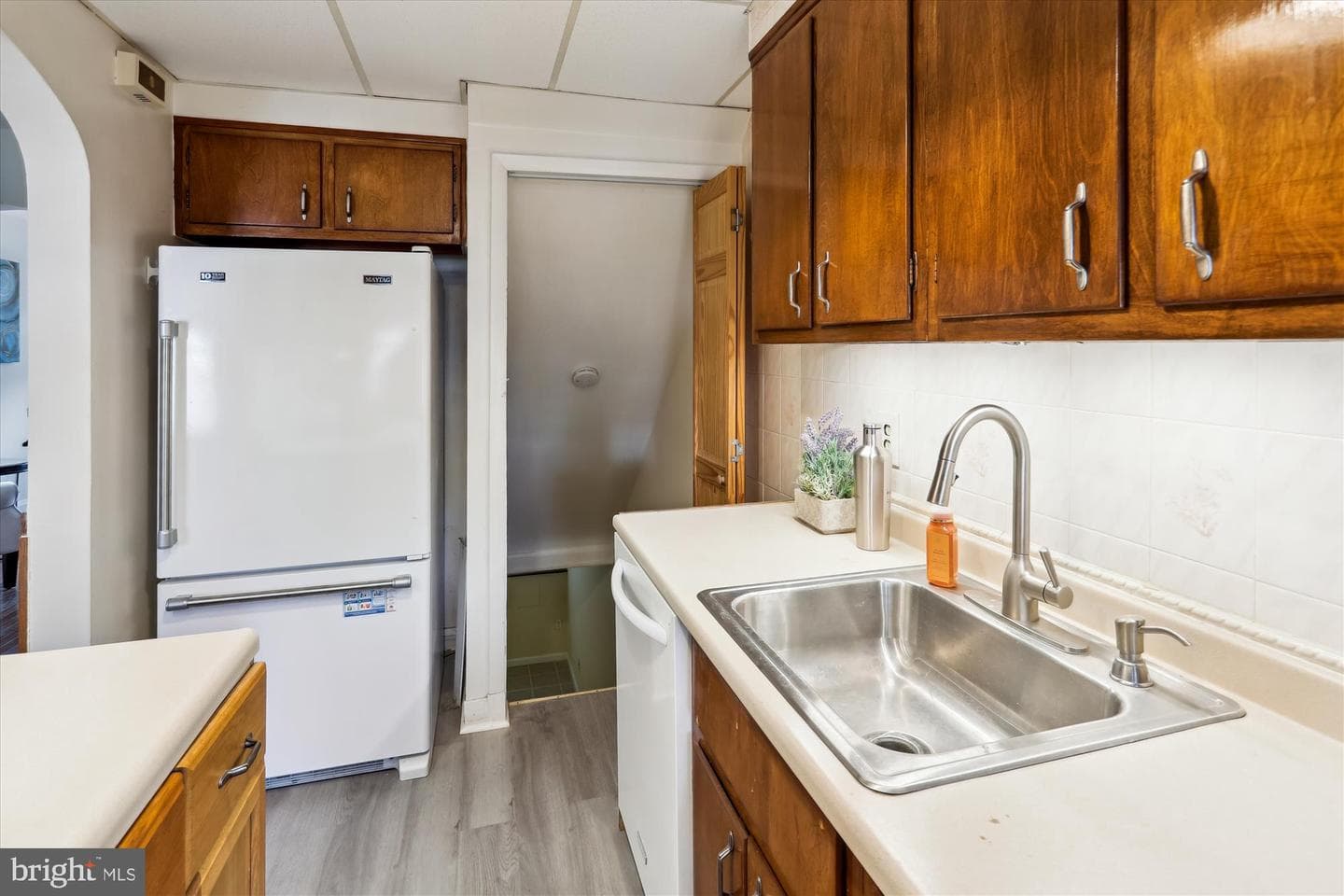 1075 Elm photo 15