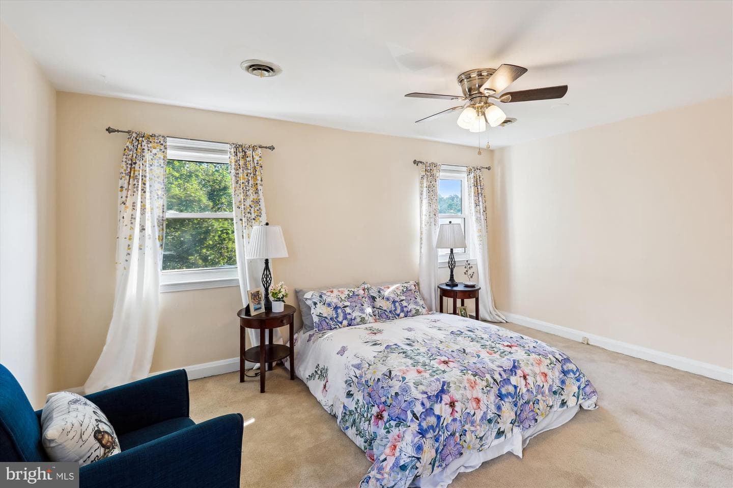 1075 Elm photo 19