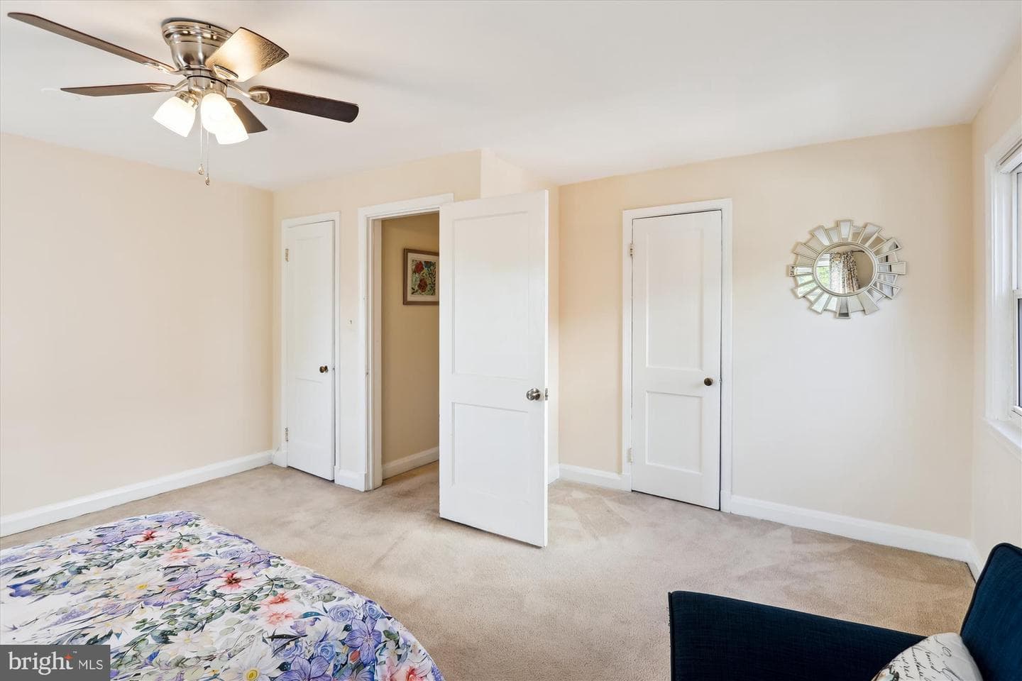 1075 Elm photo 21