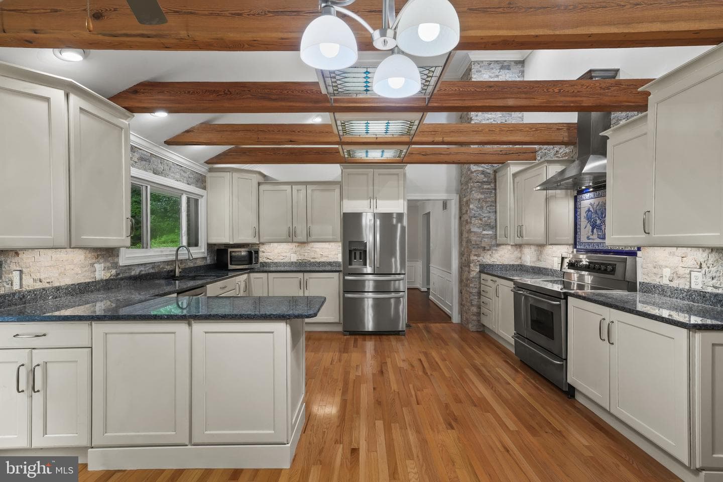 11122 Old Carriage Road photo 14