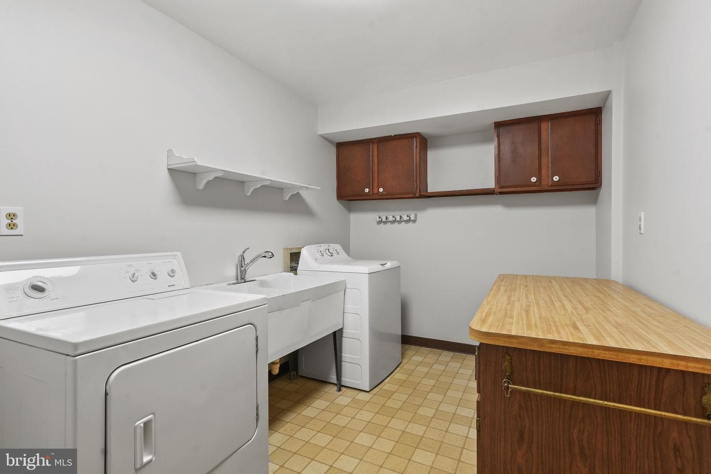 11122 Old Carriage Road photo 24