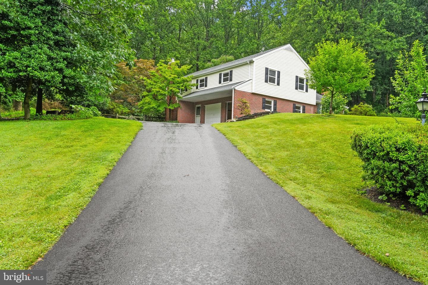 11122 Old Carriage Road photo 4