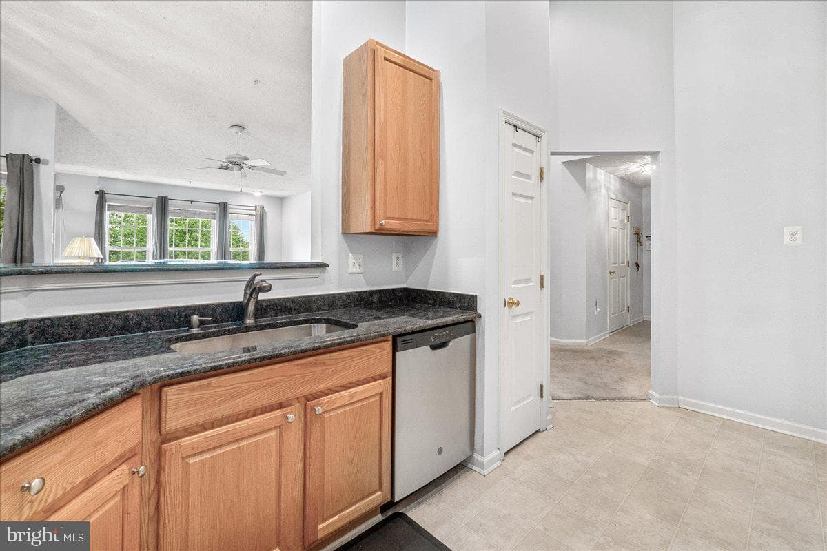 3054 Hunting Ridge Drive #3054 photo 13