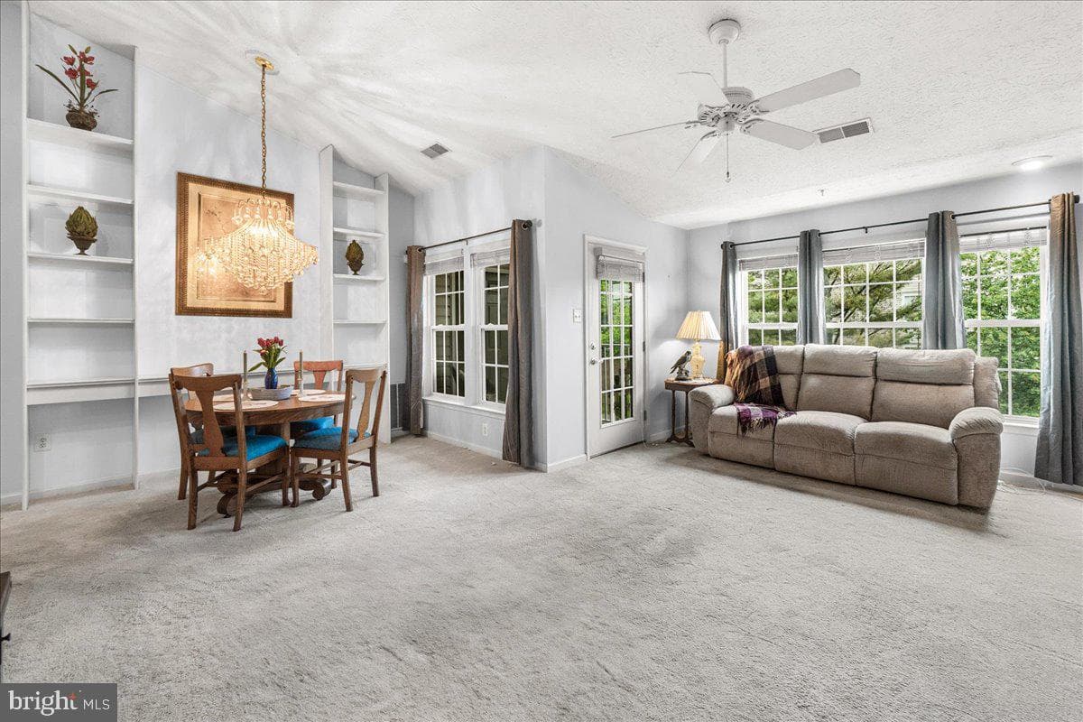 3054 Hunting Ridge Drive #3054 photo 4