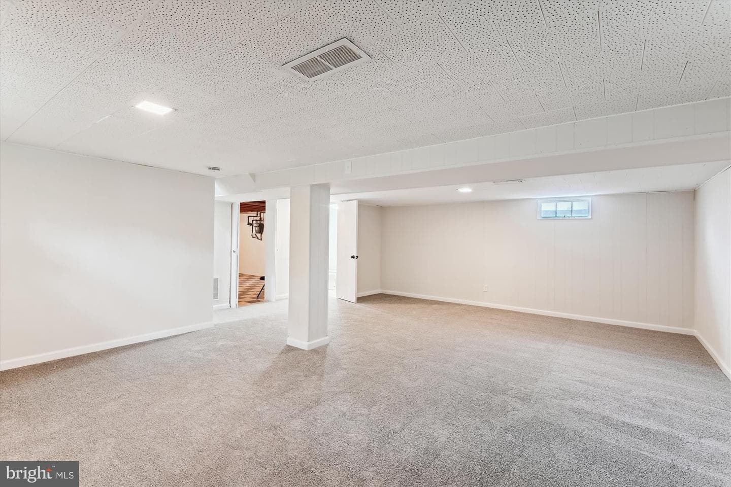 8404 Church Lane photo 32
