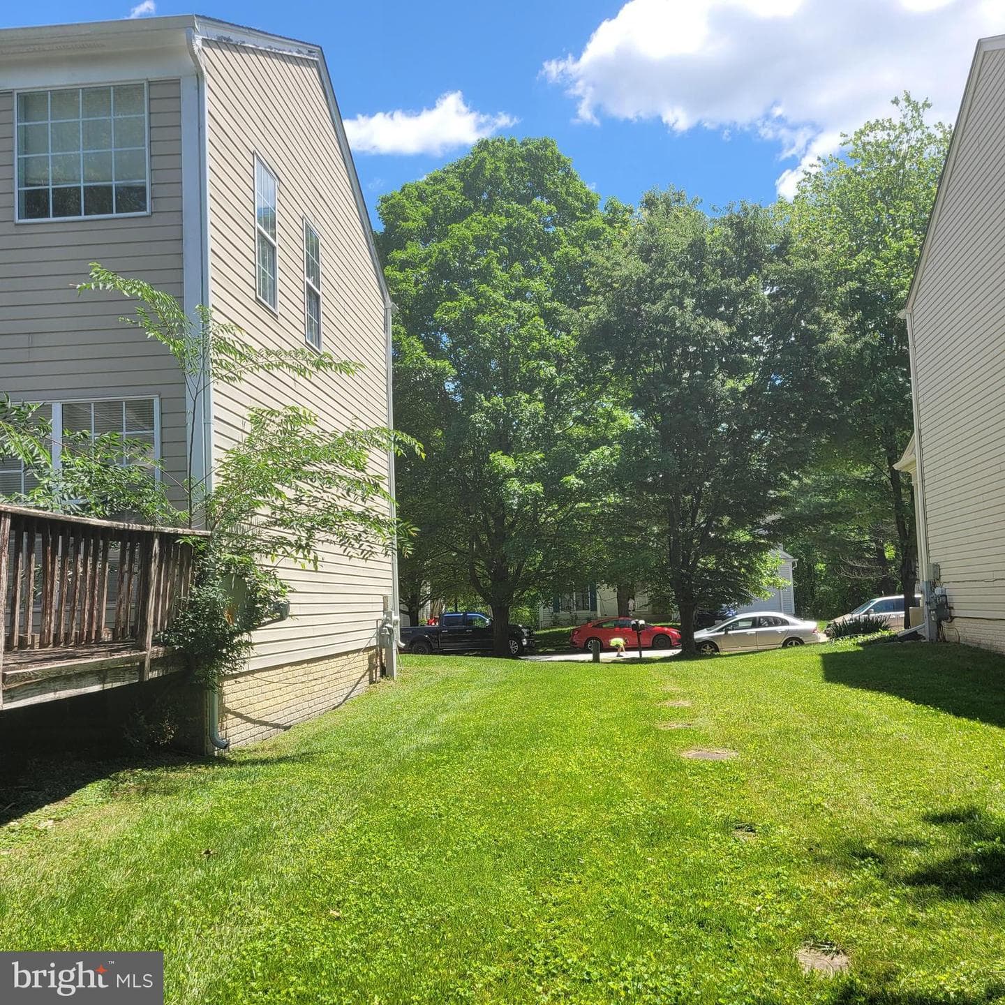 9907 Linden Hill Road photo 4