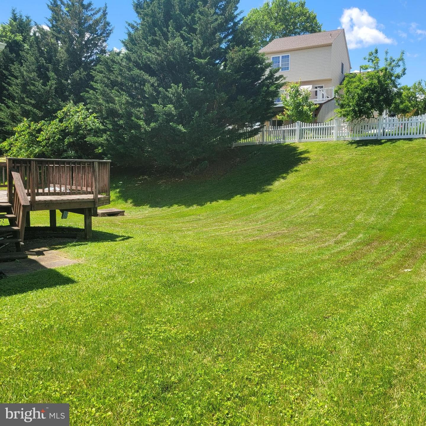 9907 Linden Hill Road photo 5