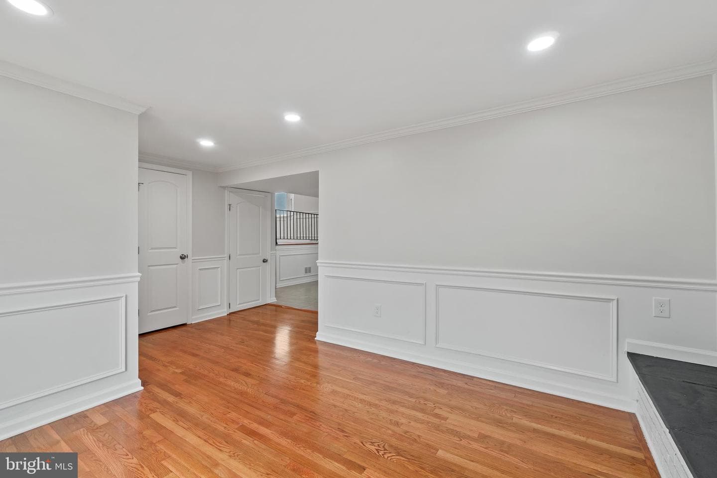 3520 Cabot Road photo 12