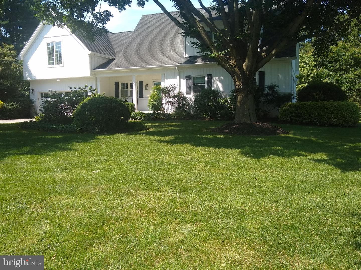 9608 Labrador Lane photo 2