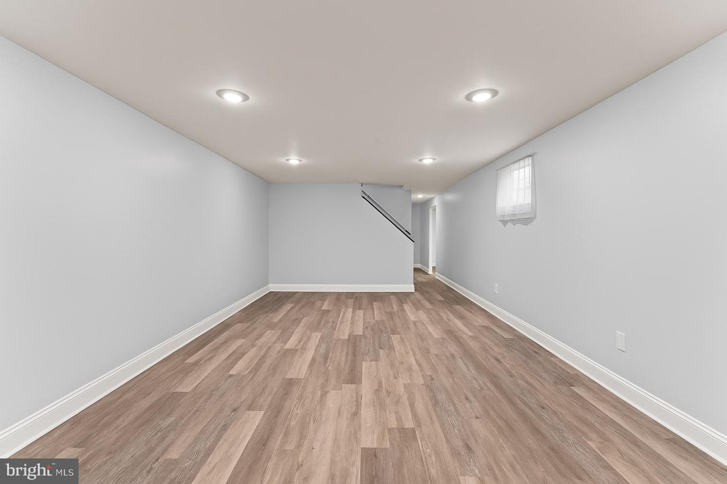 5911 Cecil Avenue photo 12