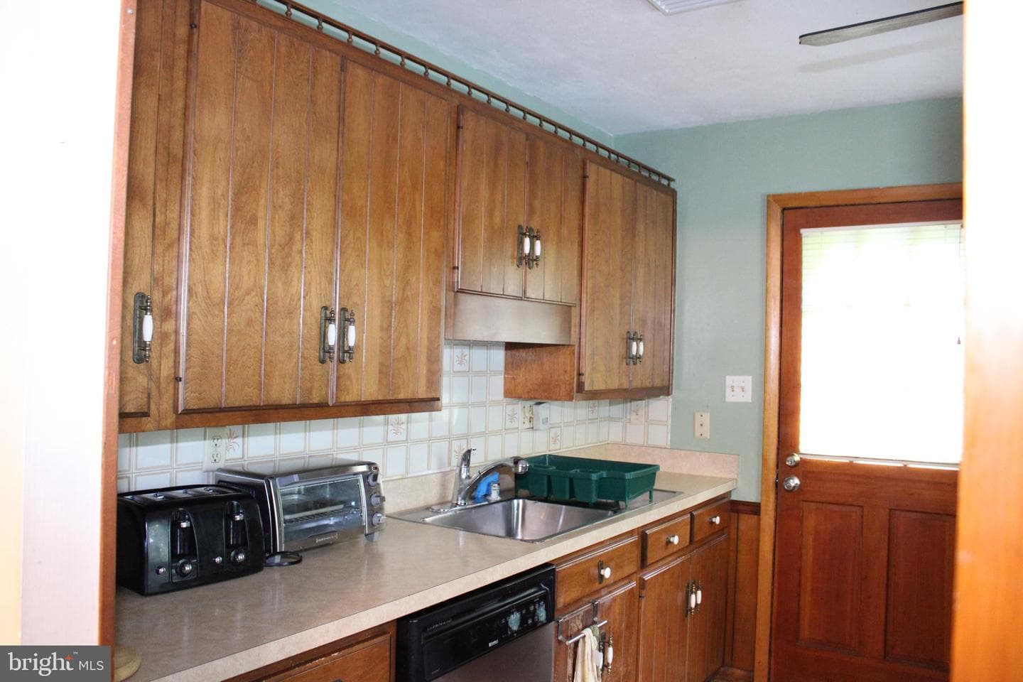 6036 Chesworth Road photo 7