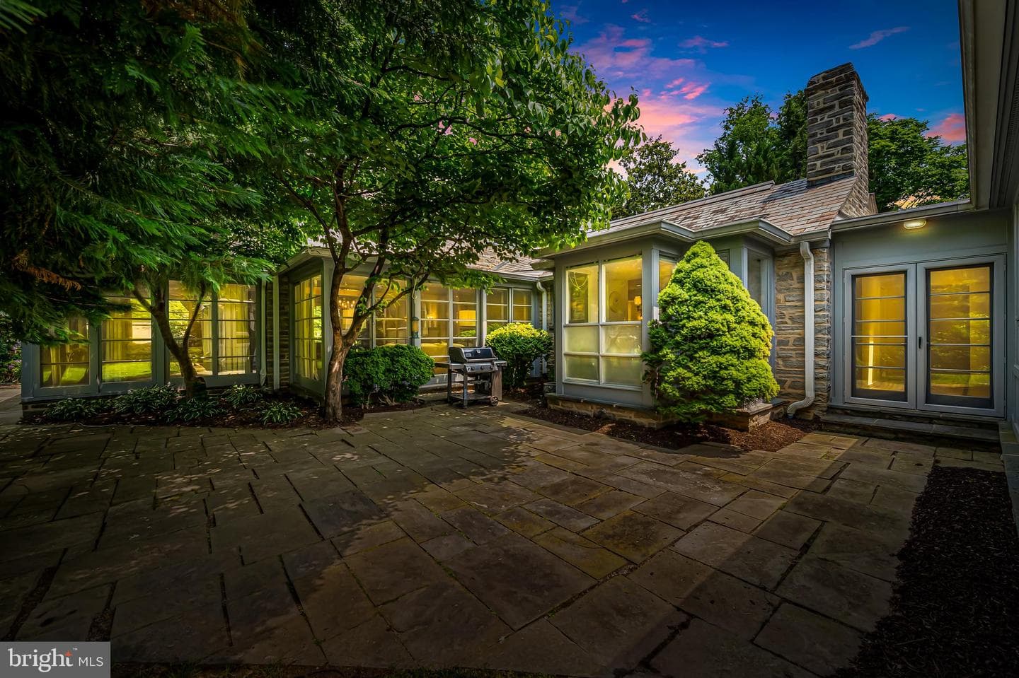 6 Meadow Road photo 18