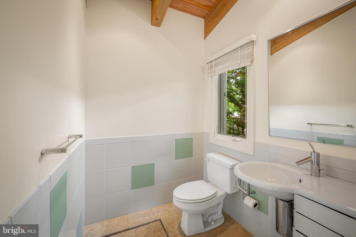 6 Meadow Road photo 47