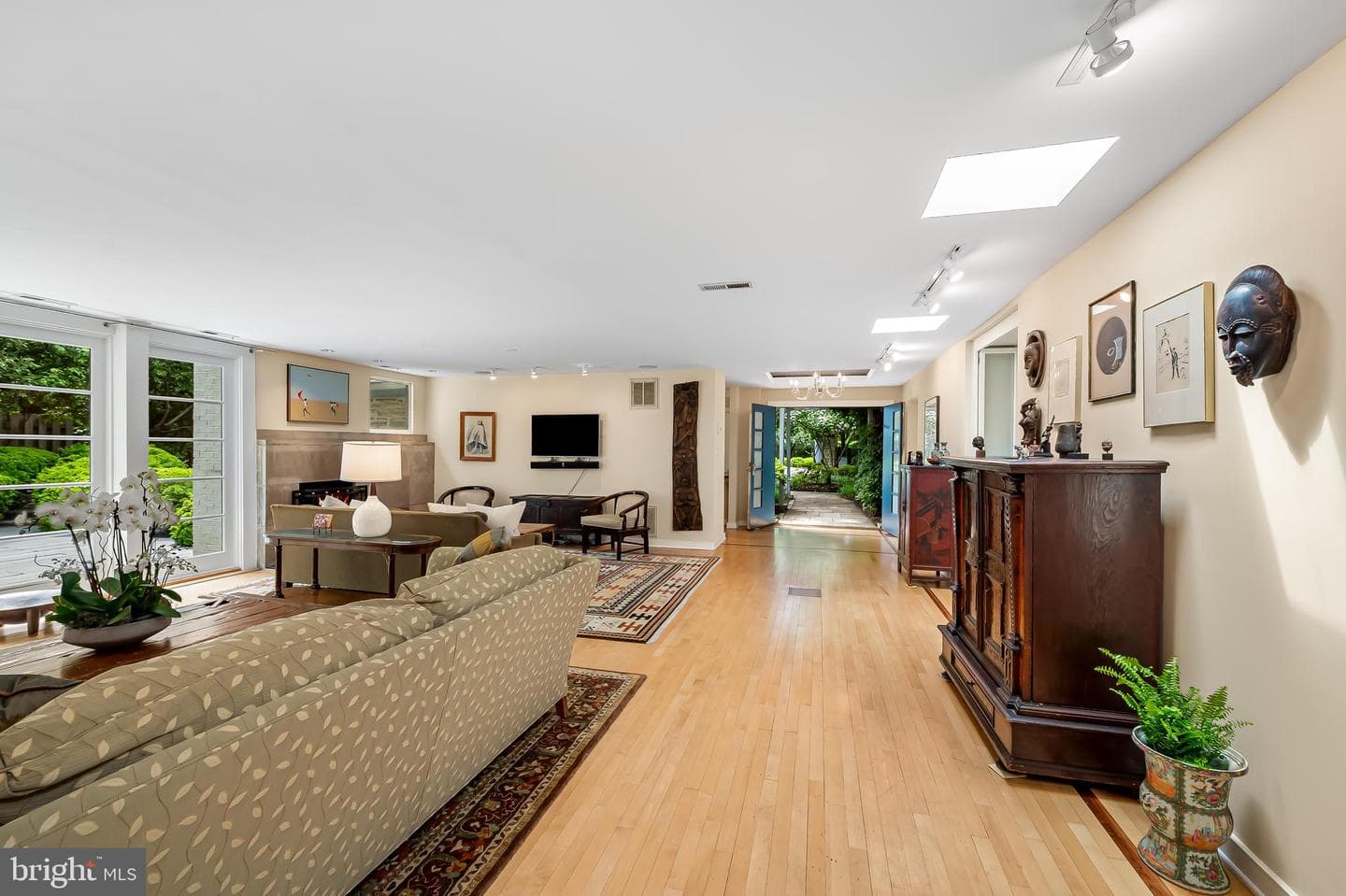 6 Meadow Road photo 7