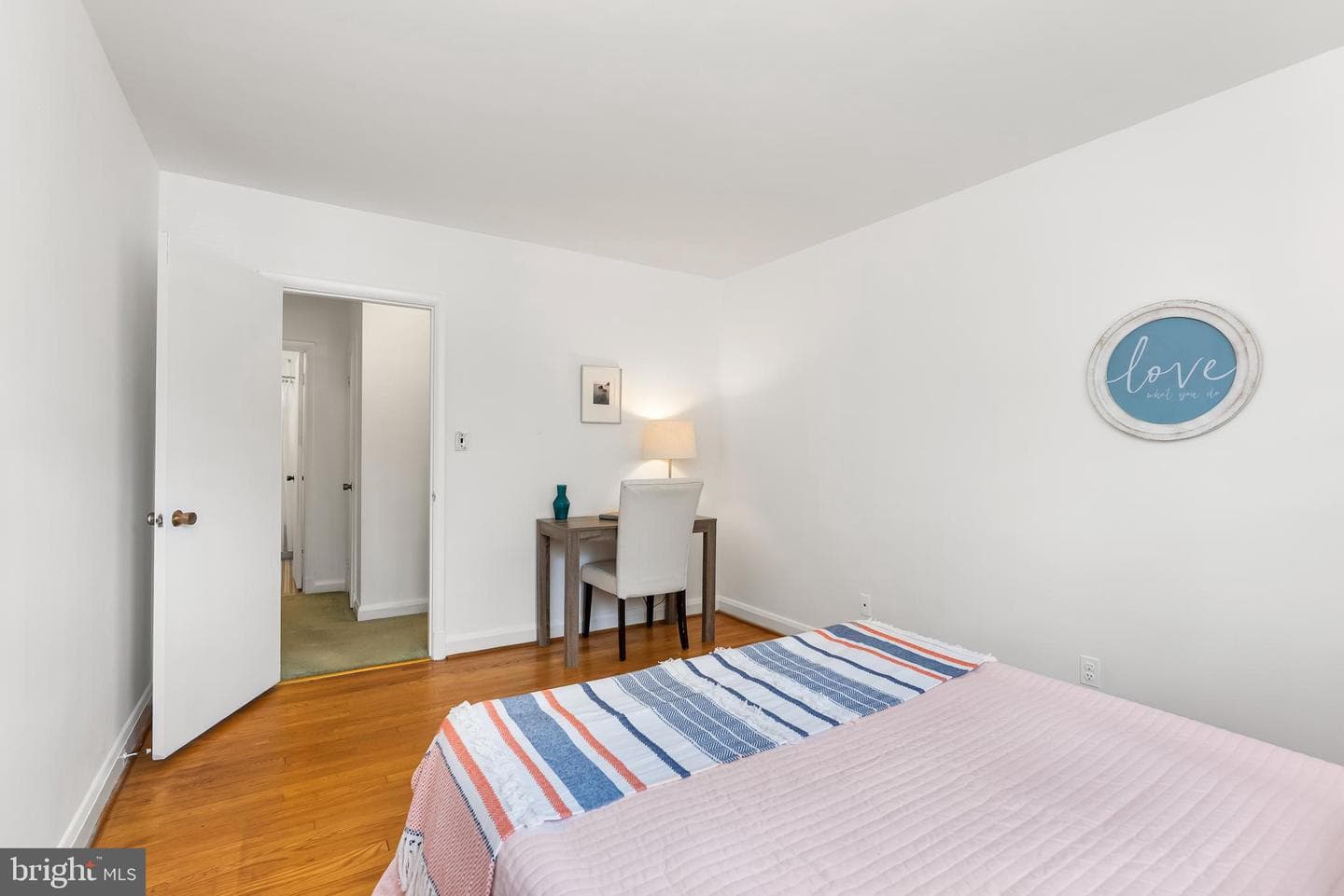 1401 Charmuth Road photo 16