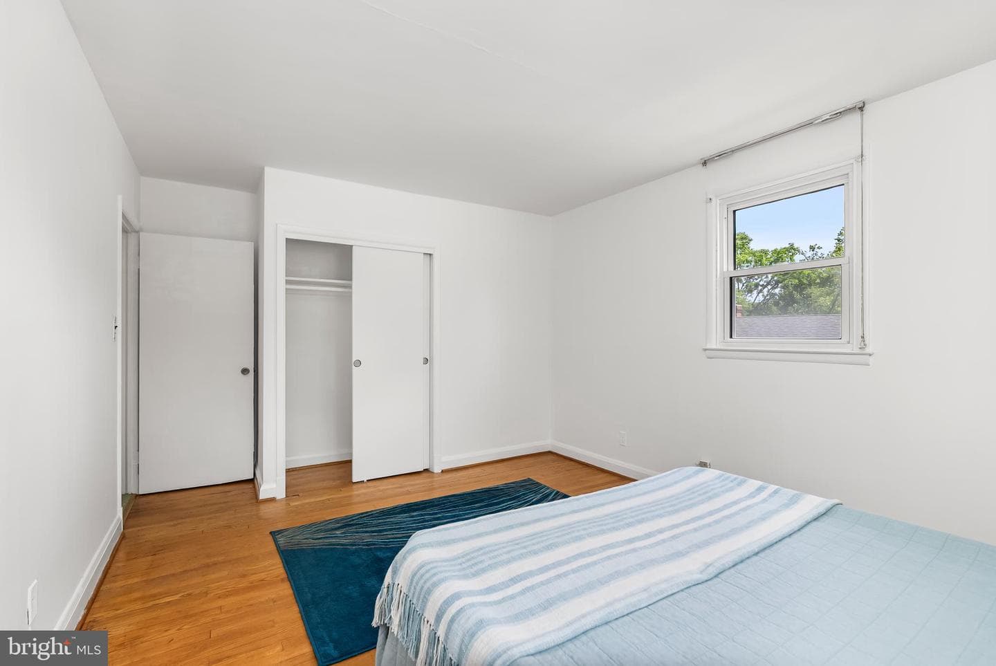 1401 Charmuth Road photo 20