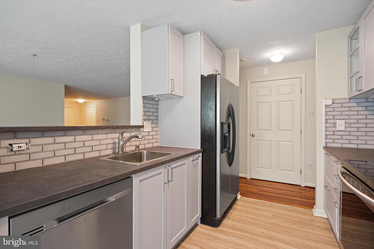 8011 Township #102 photo 12