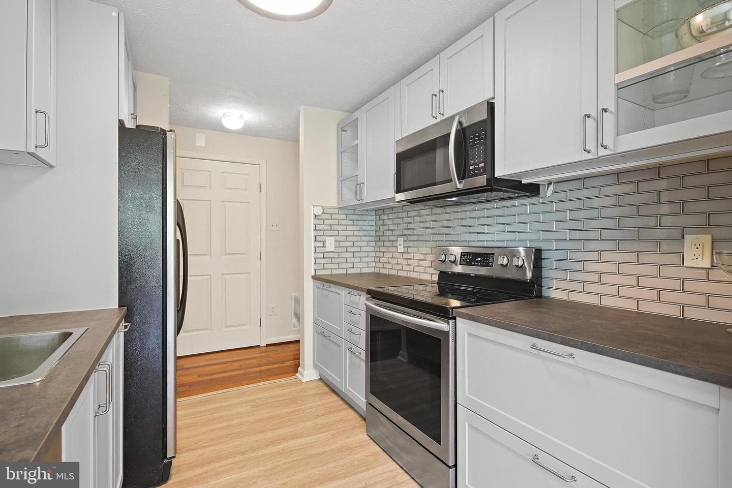 8011 Township #102 photo 13
