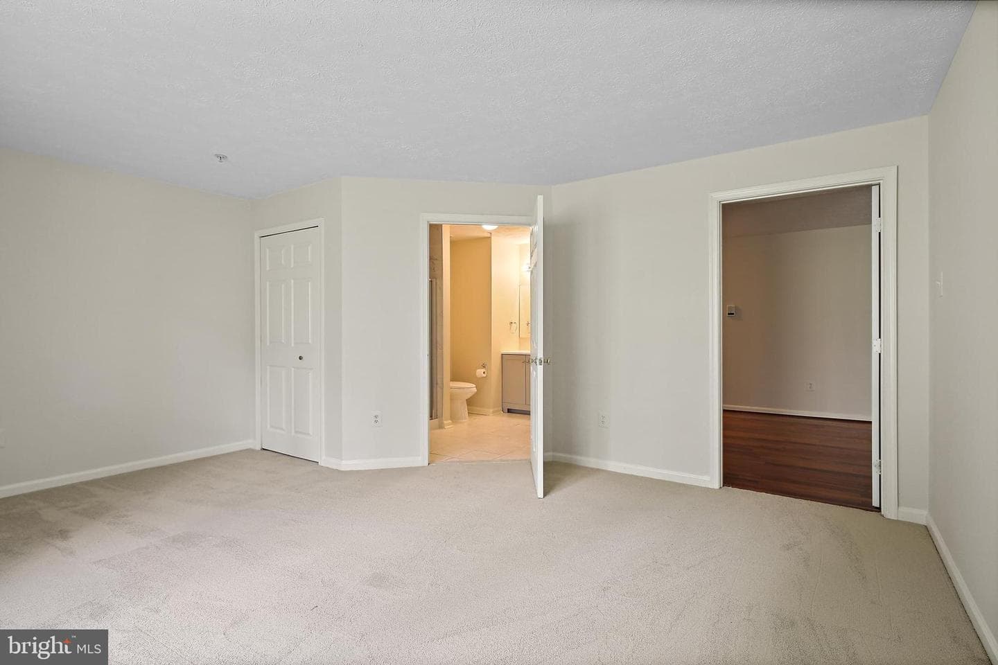 8011 Township #102 photo 9