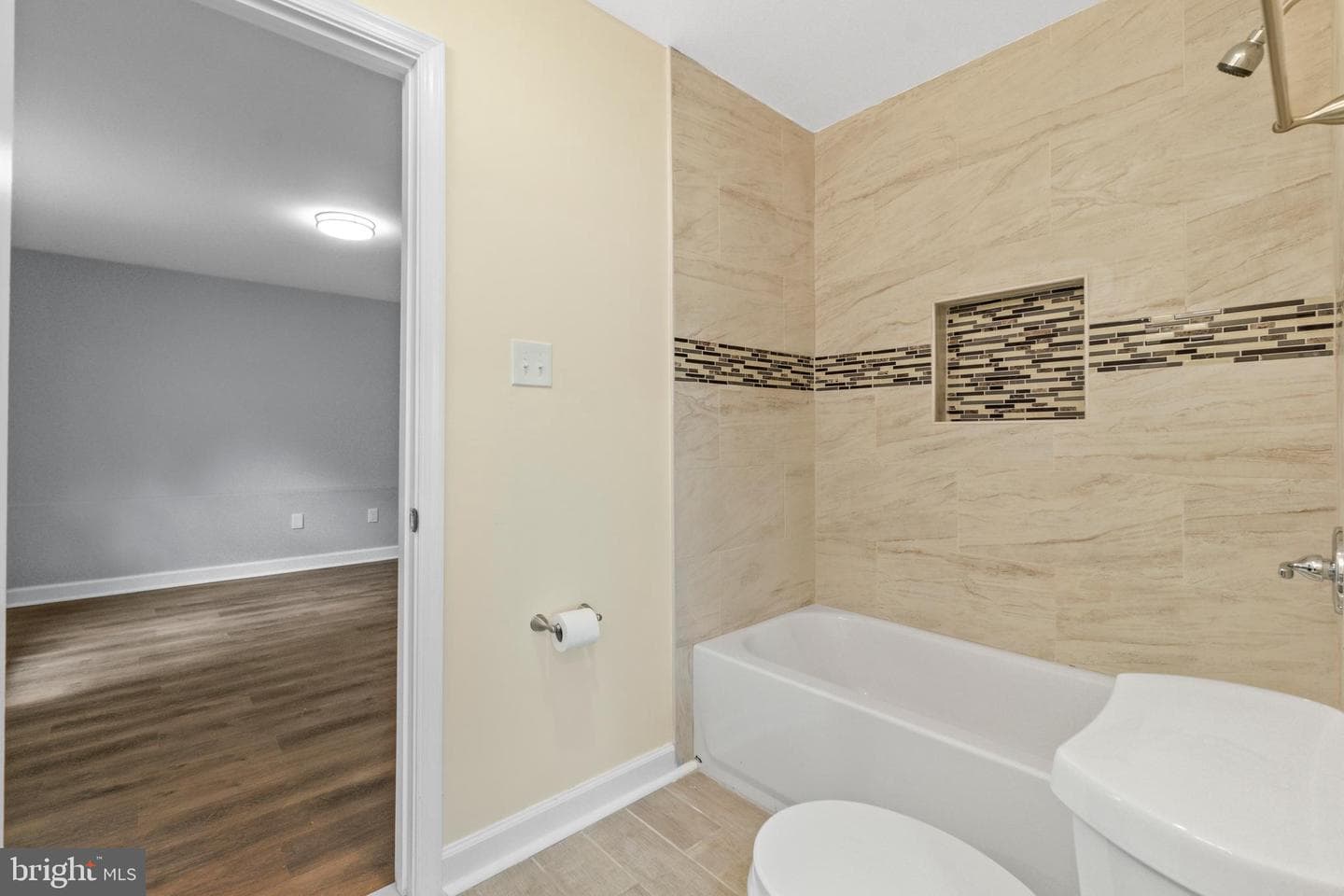 7102 Walnut Avenue photo 27