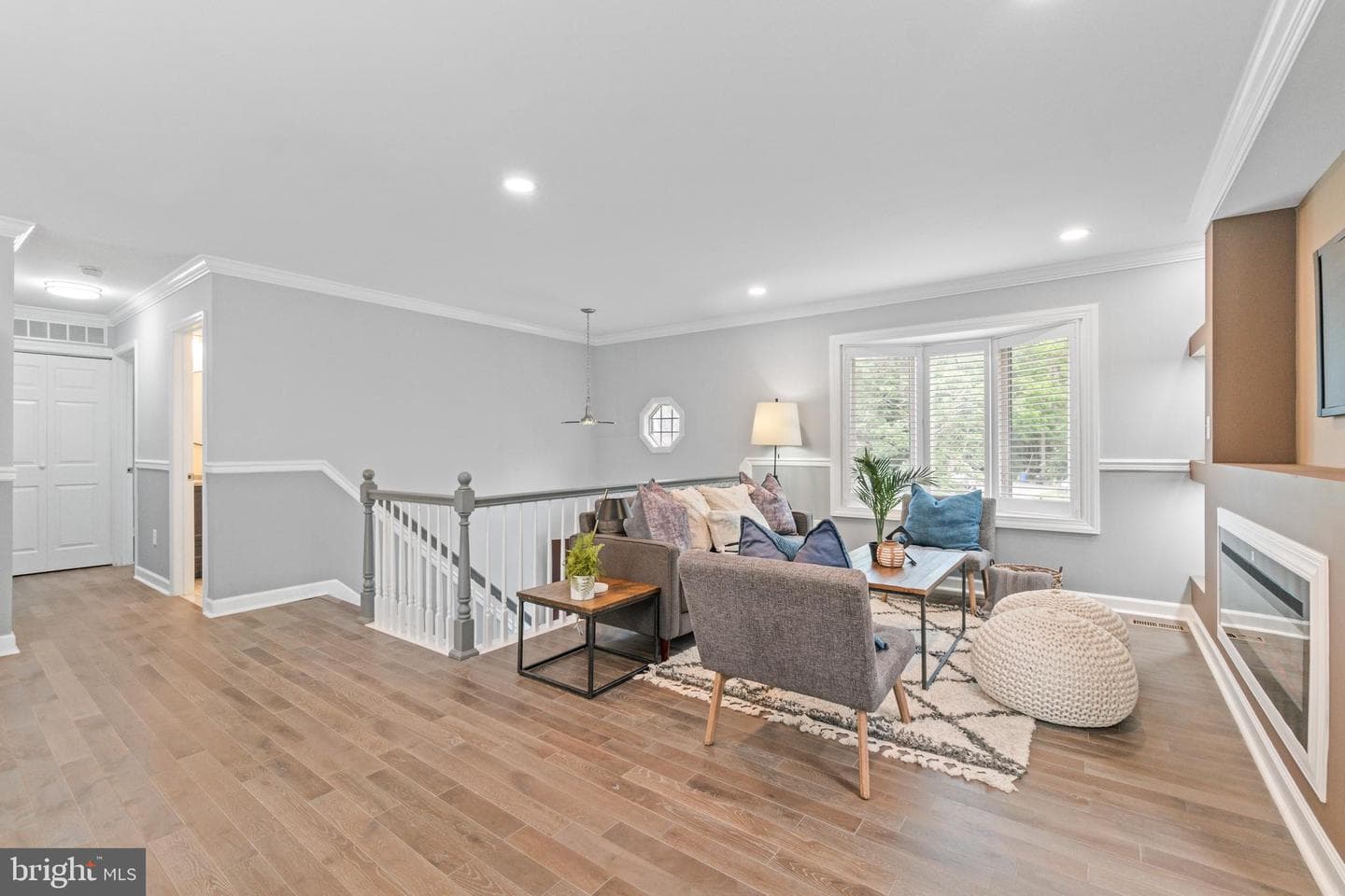 7102 Walnut Avenue photo 3