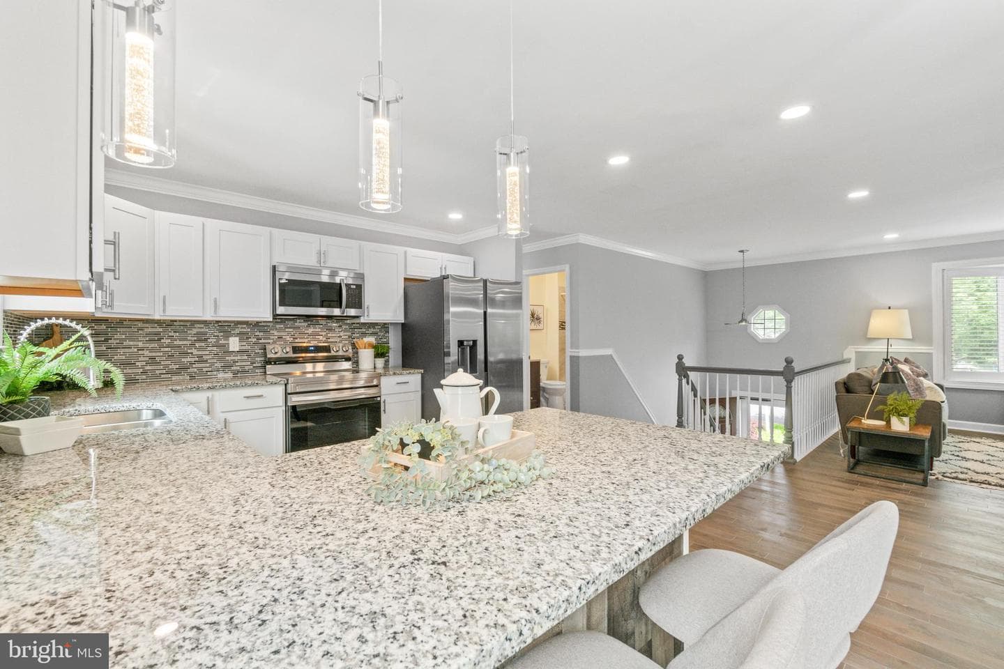 7102 Walnut Avenue photo 9